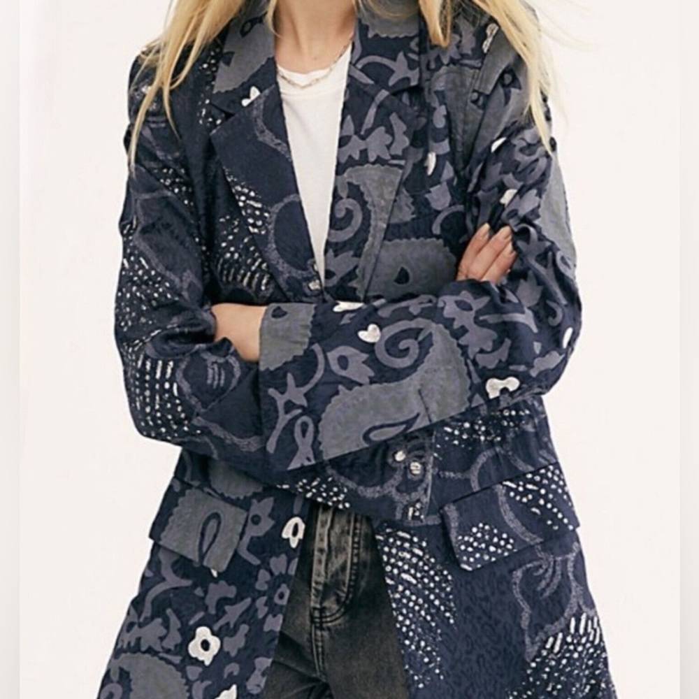 Free People Eye Of The Wild Jacket Longline Textured Silky Print Size XSmall